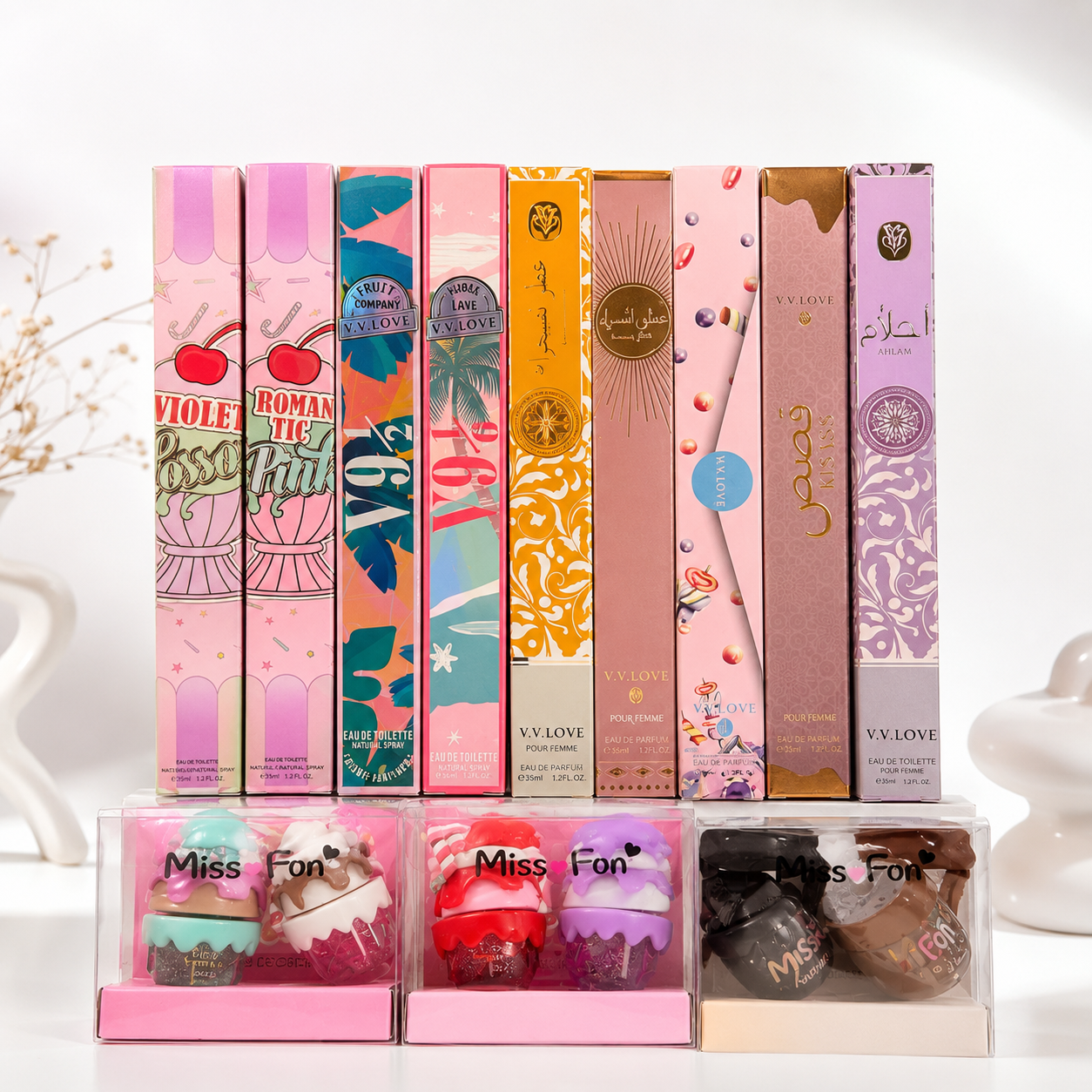 Box 9 perfumes + 6 labiales